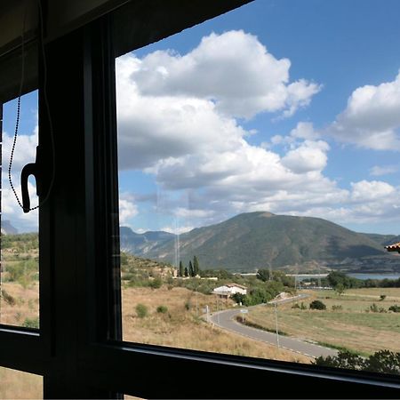 Apartament Anna A Salas Salas de Pallas Luaran gambar